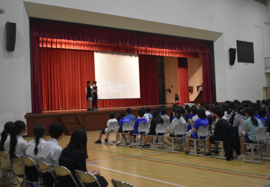 新生徒会役員による初めての生徒集会