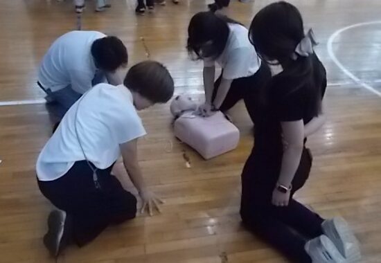 命を守るための迅速な連携 AED講習