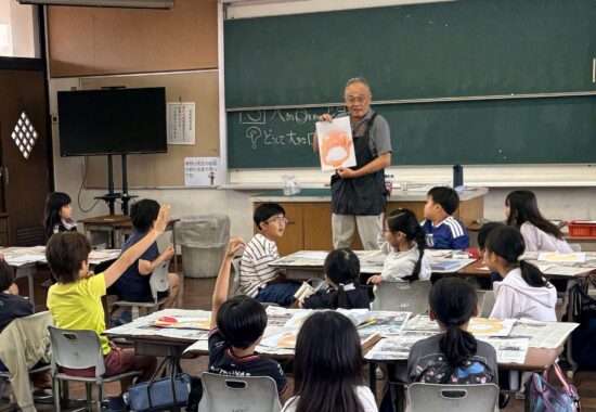 表情豊かに自分を描く 3年生