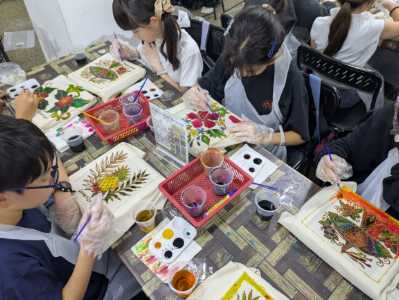 色彩がつなぐ異文化の学び 6年生
